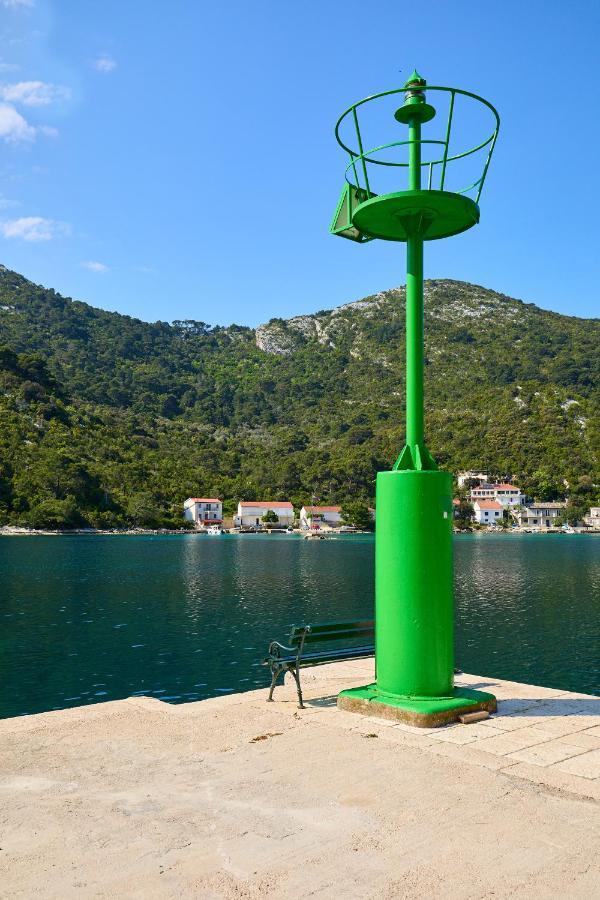 Green Lantern Apartments Okuklje Eksteriør billede