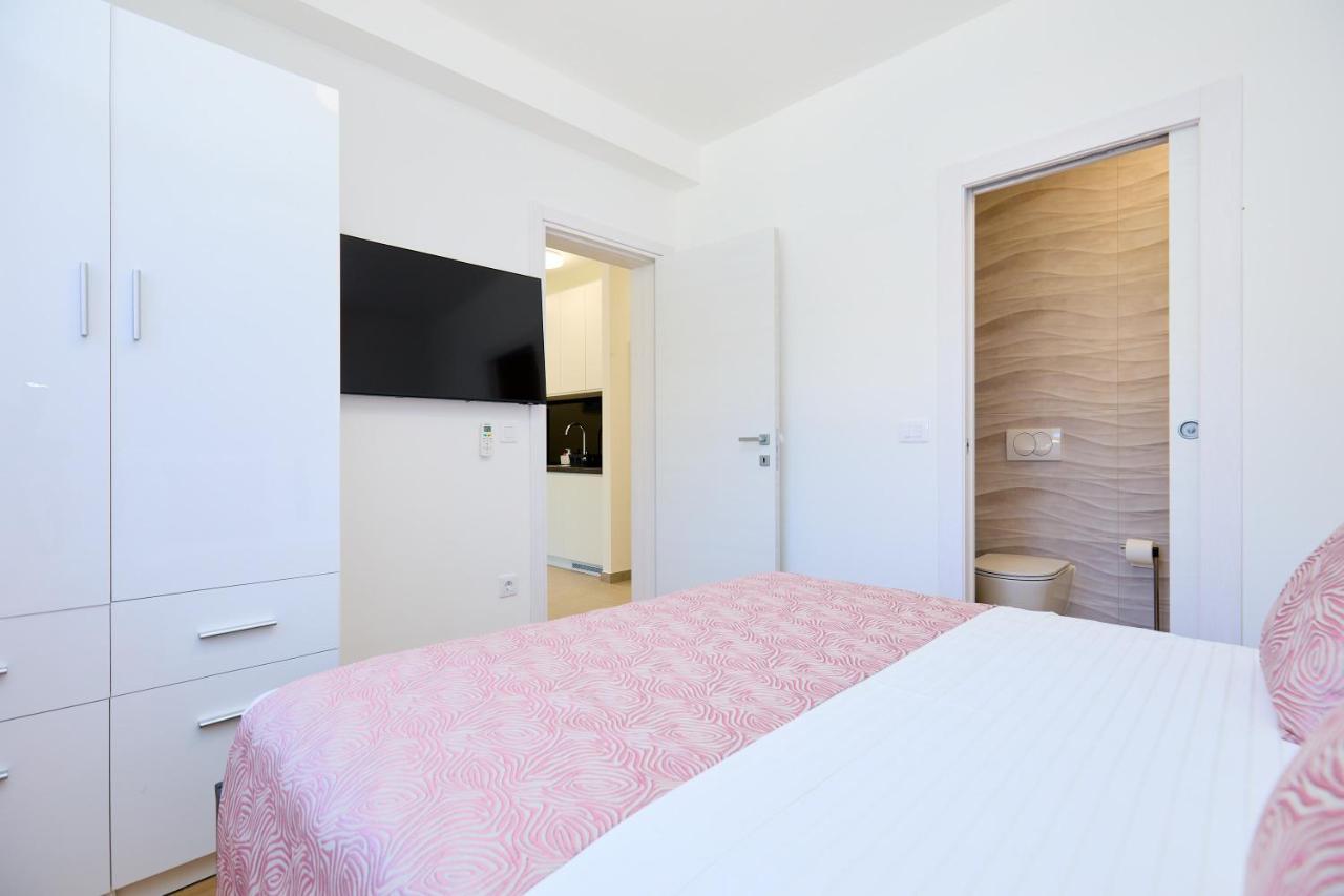 Green Lantern Apartments Okuklje Eksteriør billede
