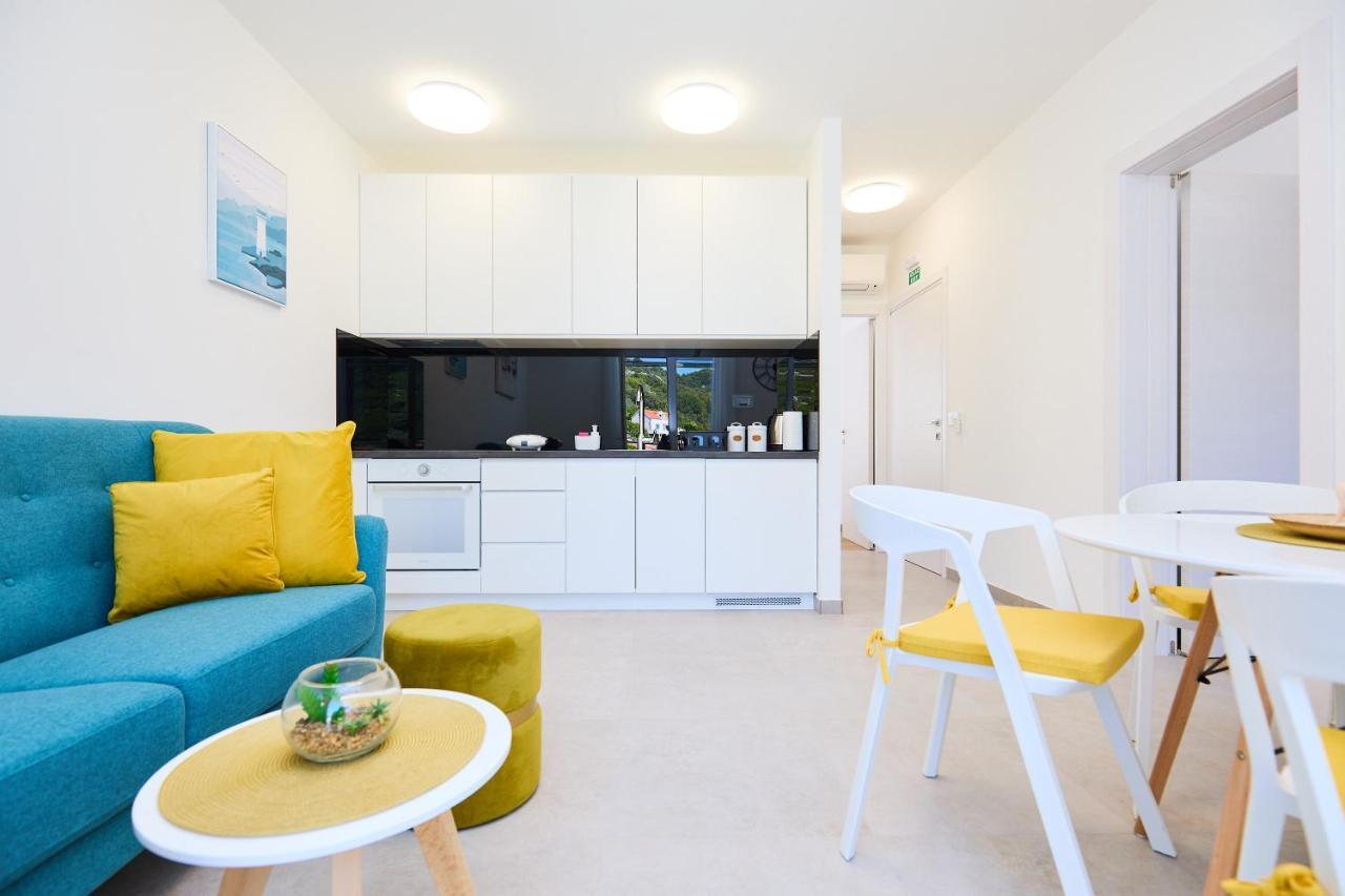 Green Lantern Apartments Okuklje Eksteriør billede