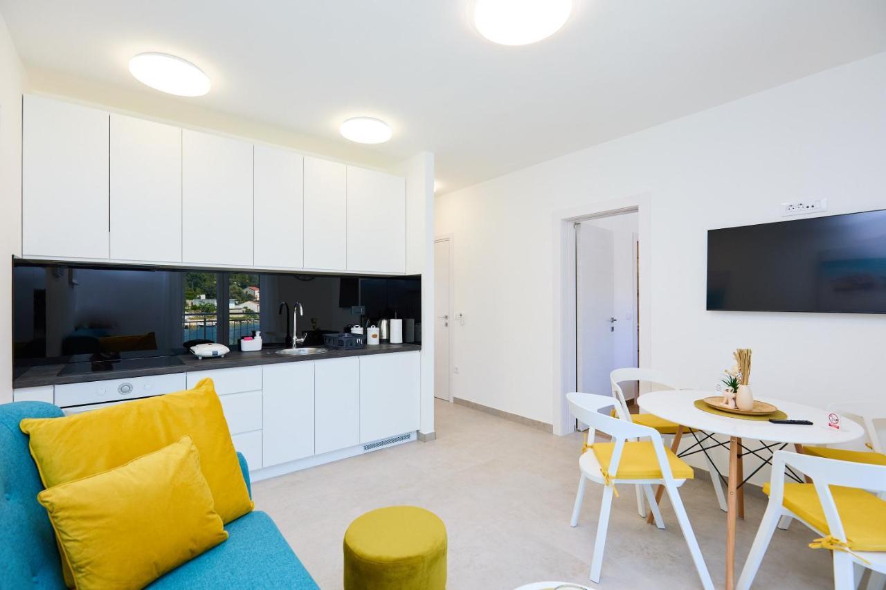 Green Lantern Apartments Okuklje Eksteriør billede