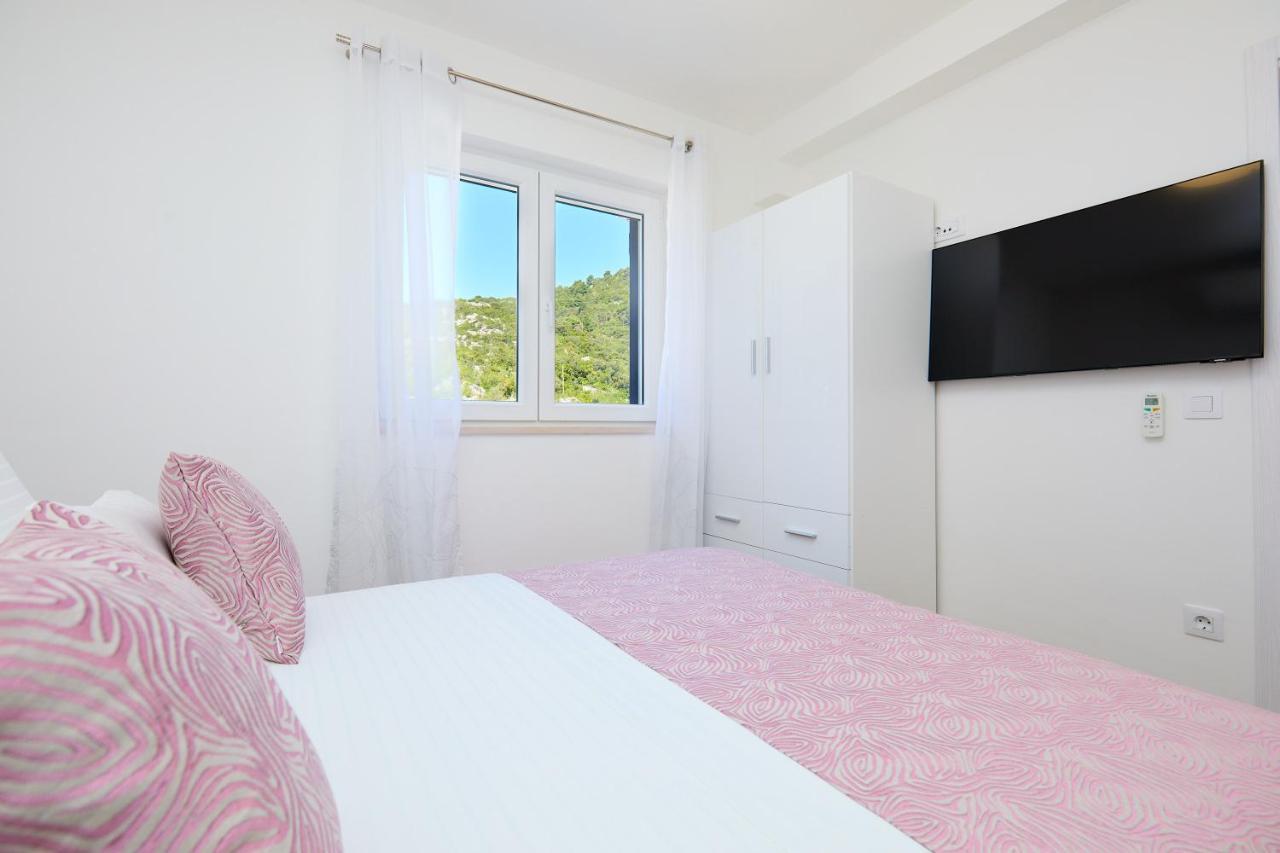 Green Lantern Apartments Okuklje Eksteriør billede