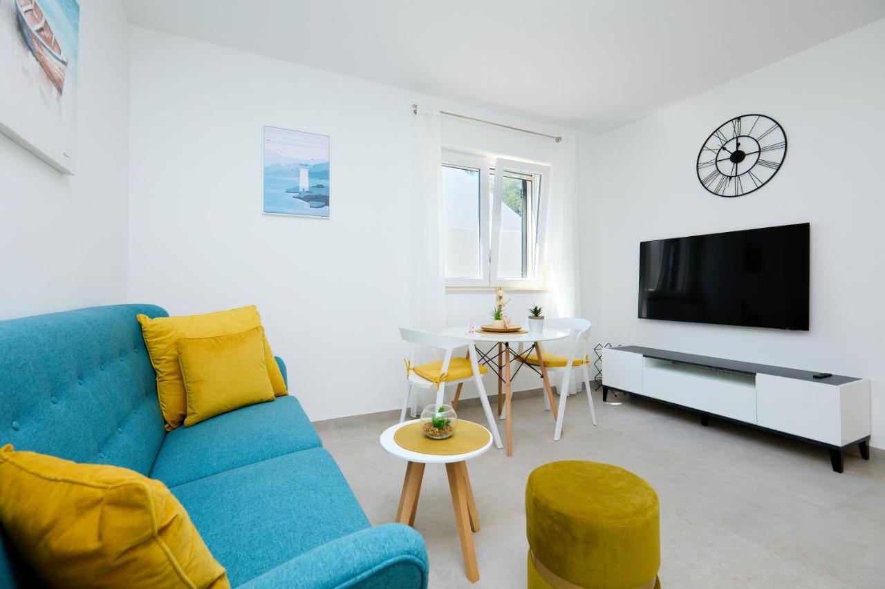 Green Lantern Apartments Okuklje Eksteriør billede