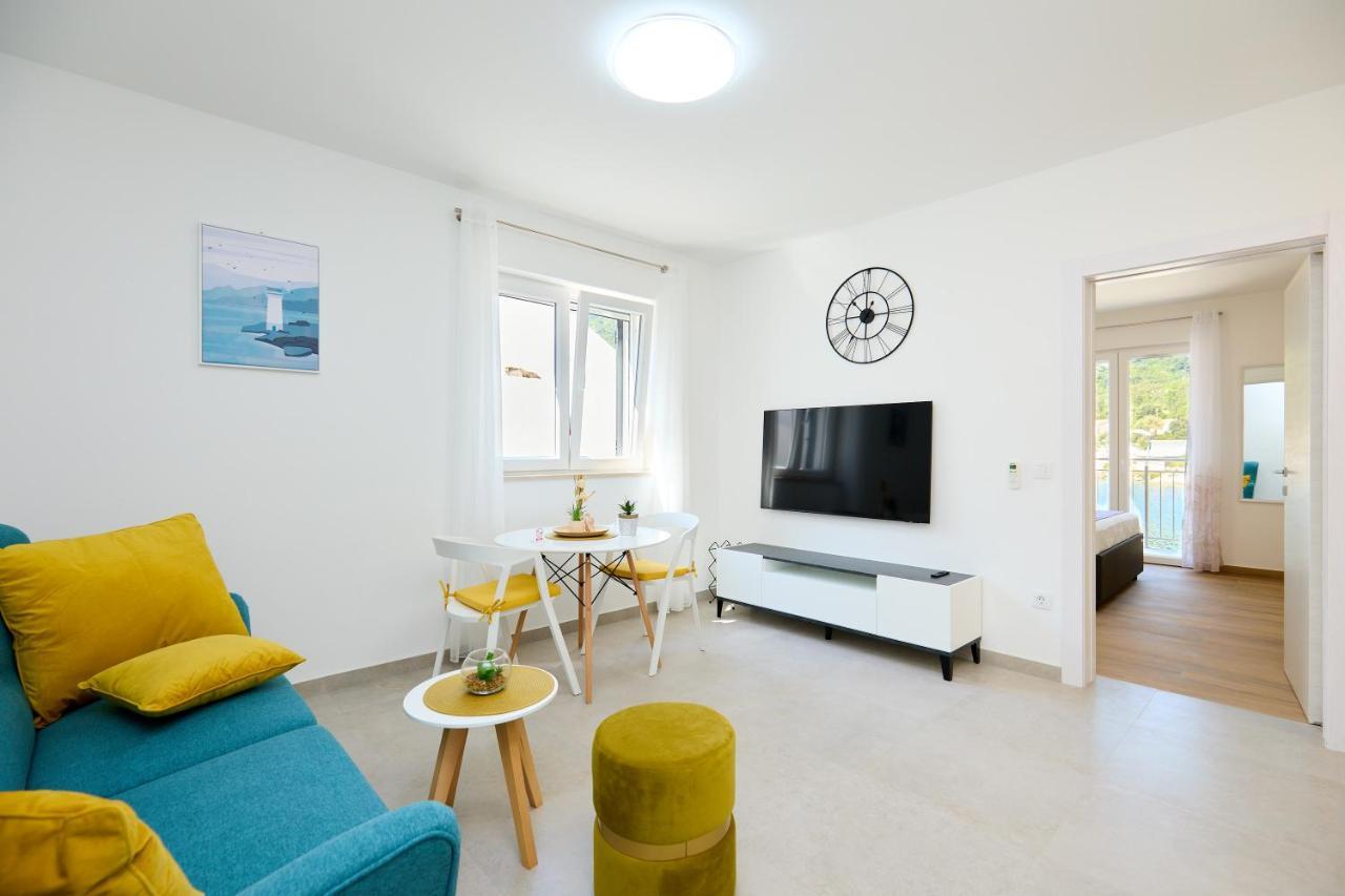 Green Lantern Apartments Okuklje Eksteriør billede